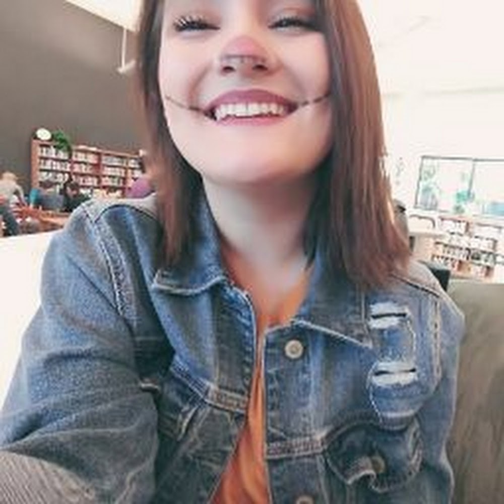 Meet your Posher, Savannah